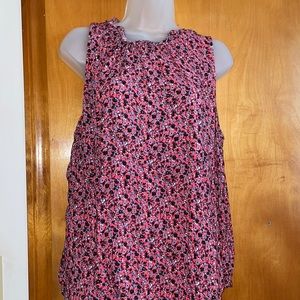 GAP sleeveless top